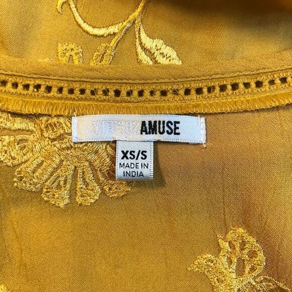 Amuse Society Poolside Dreams Kimono In Mustard as Sold on Revolve Size XS/S - Picture 8 of 11